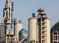 Korečkový výtah pásového typu